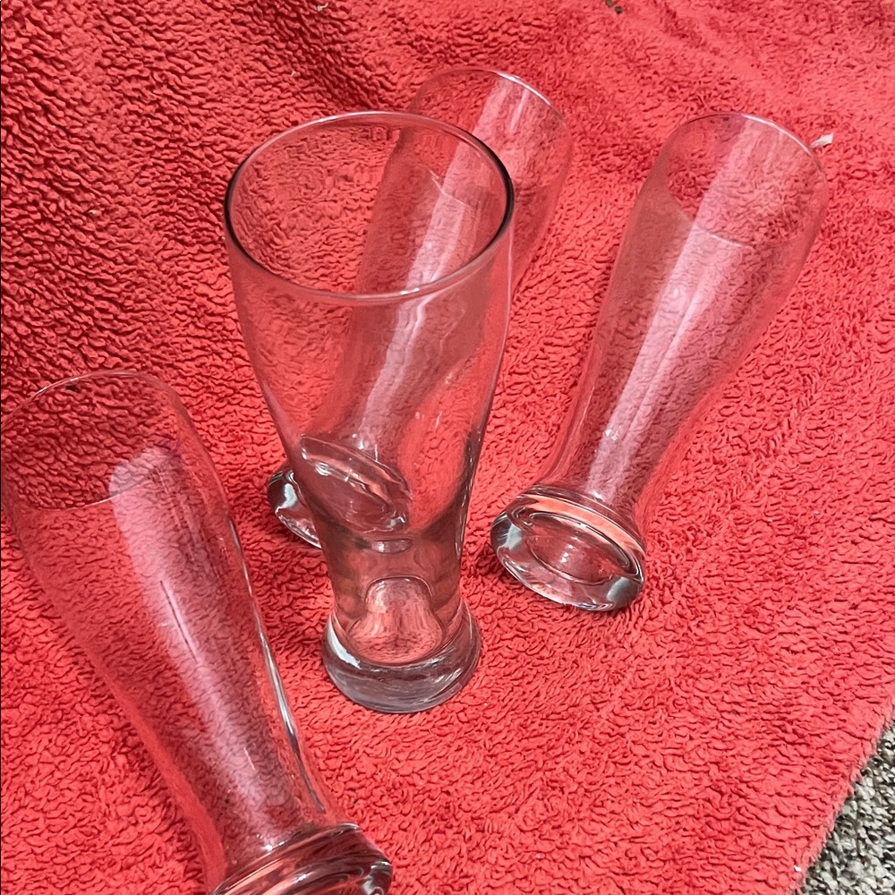 Source Unknown Transparent Glass Pilsner Set